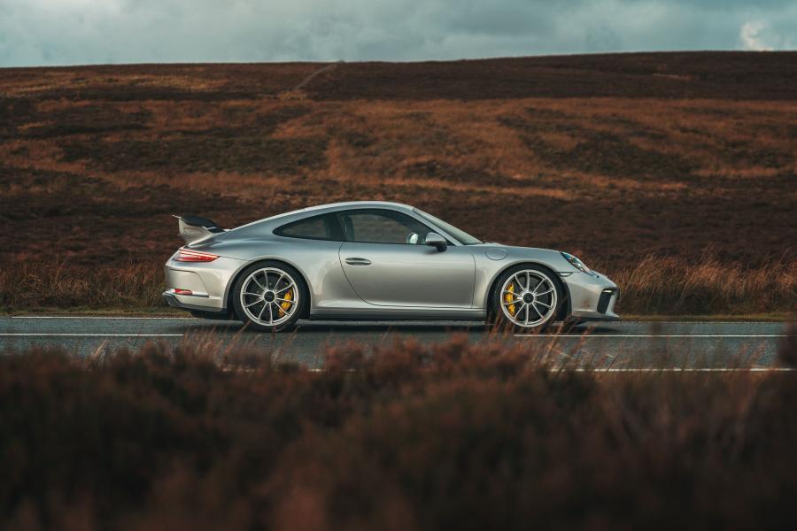  Porsche 911 GT3 (991) 2017 года  (UK) (фото 42 из 42)
